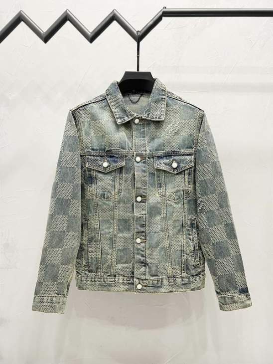 Picture of LV Sweater Suits _SKULVsz46-52M-2XLmmtxM1200M120141214